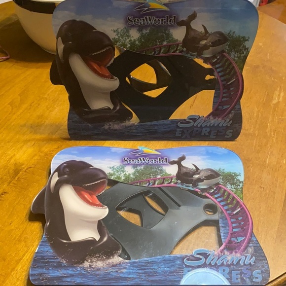 2 SeaWorld Shamu Express Theme park roller coaster‎ souvenir picture photo - Picture 1 of 6